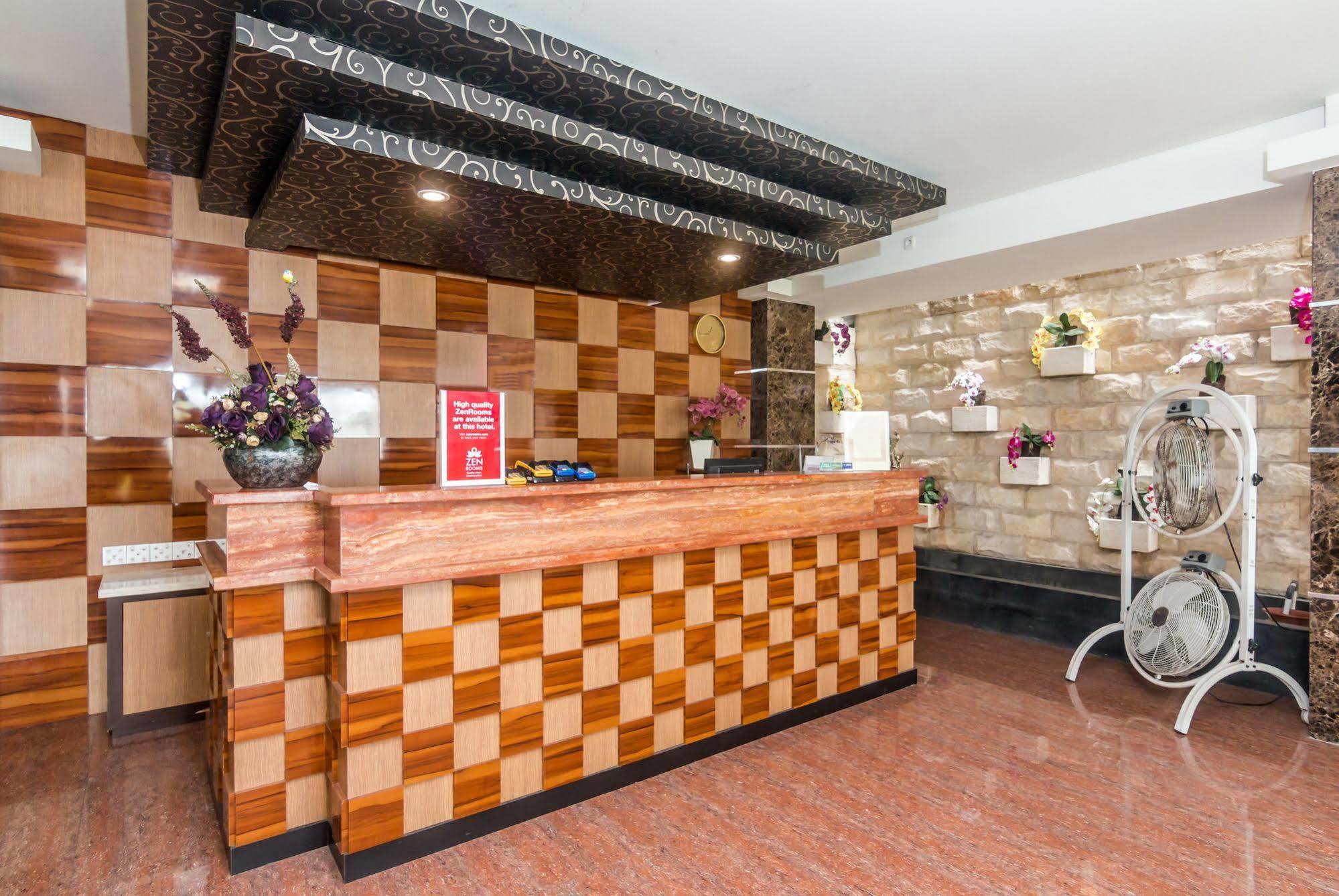 Zen Rooms Denpasar Marlboro 外观 照片