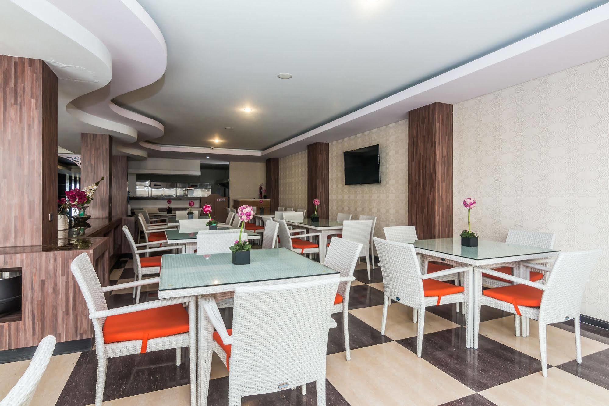 Zen Rooms Denpasar Marlboro 外观 照片